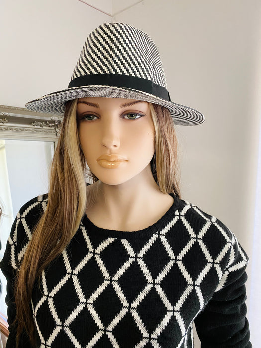 Cecil Mcbee B/W Knitted Diamond Set