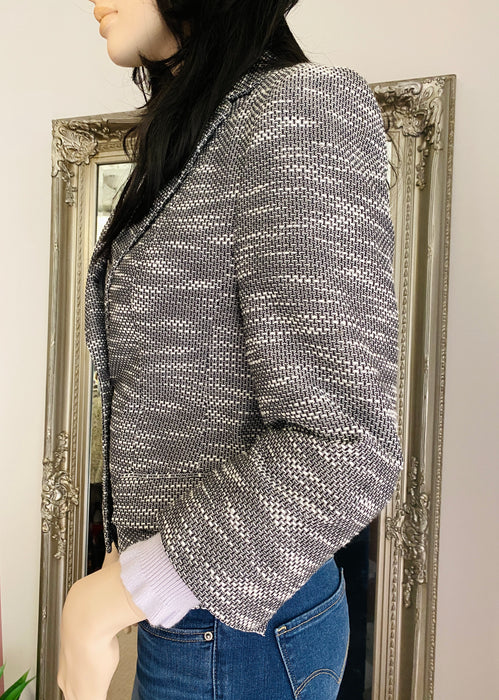 D’Oraz Classico B/W Cropped Blazer